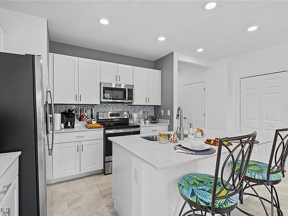 5th image of 14095 Oviedo Pl