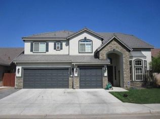 2810 N Dee Ann Ave, Fresno, CA