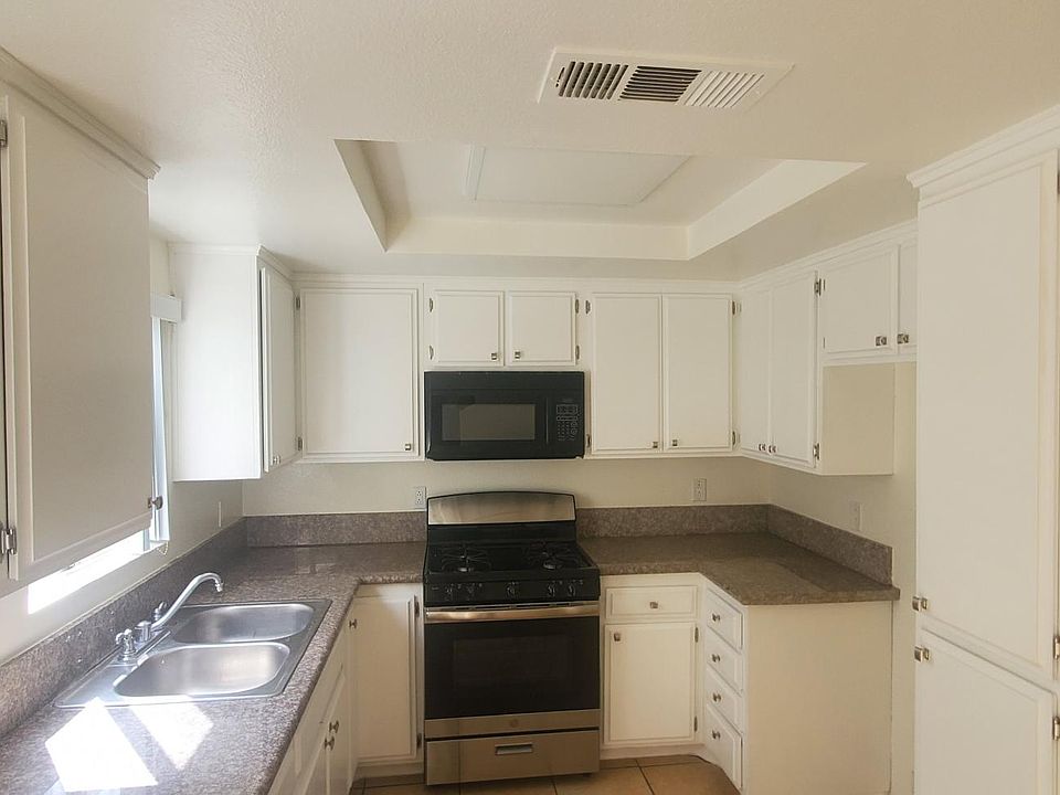1st image of 8624 Park St APT 3