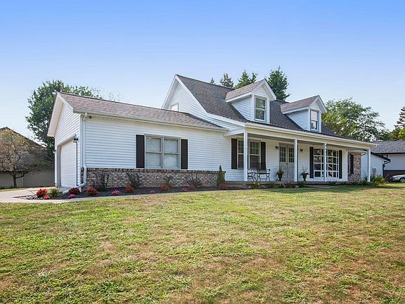 3rd image of 4662 E Forest Dr SE