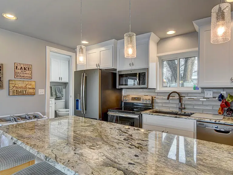 17316 Iris Cir — Photo 14