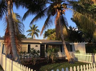 1060 29th Ave N, Naples, FL 34103