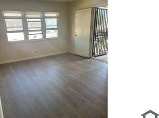 1669 W Century Blvd, Los Angeles, CA 90047