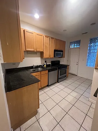5423 S Michigan Ave #1 Photo 1