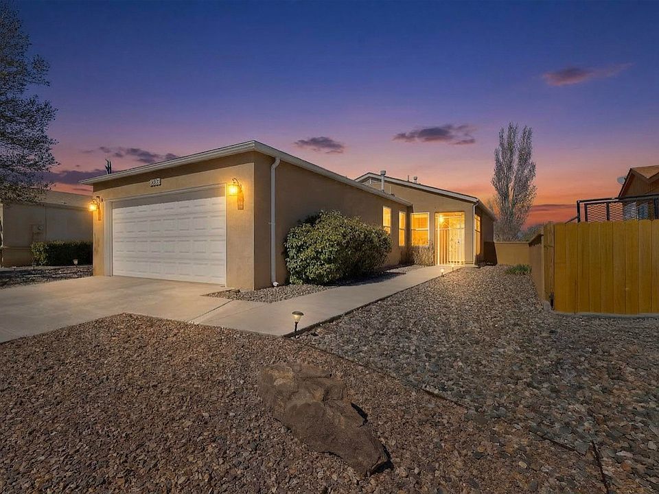 1st image of 2209 High Desert Cir NE