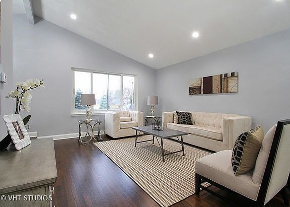 2nd image of 5222 Sherwin Ave