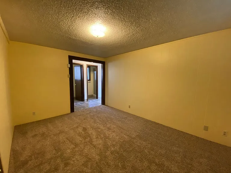 2469 Miami Ln — Photo 6