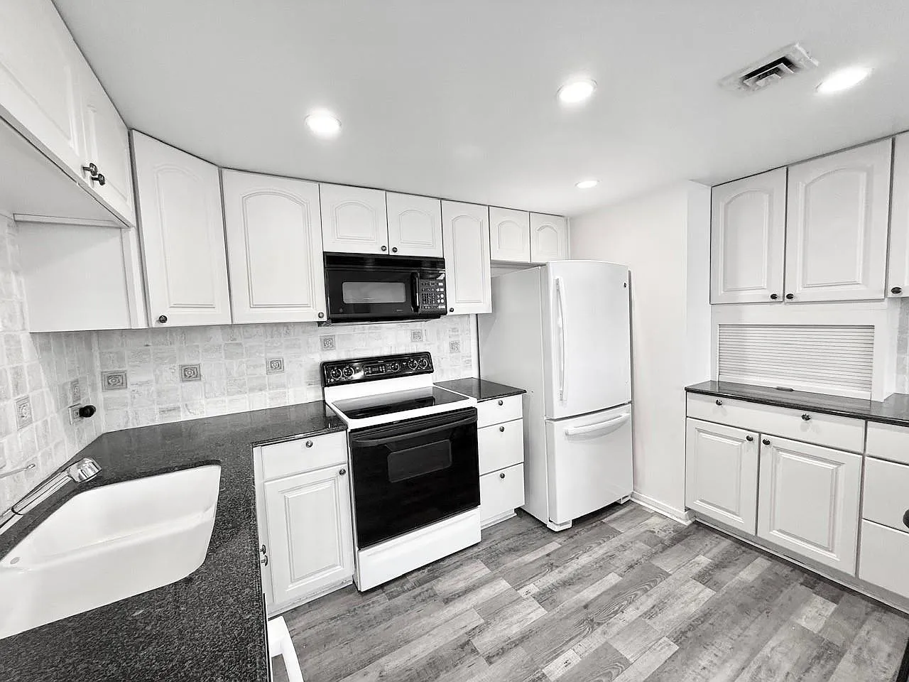 2 bed, 2.0 bath, 1154 sqft, $2,150 — Photo 4