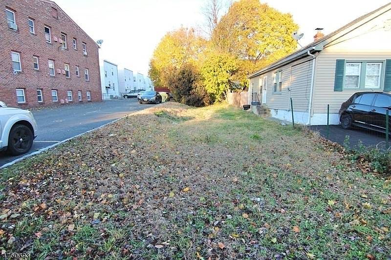 1st image of 124 Newark Ave