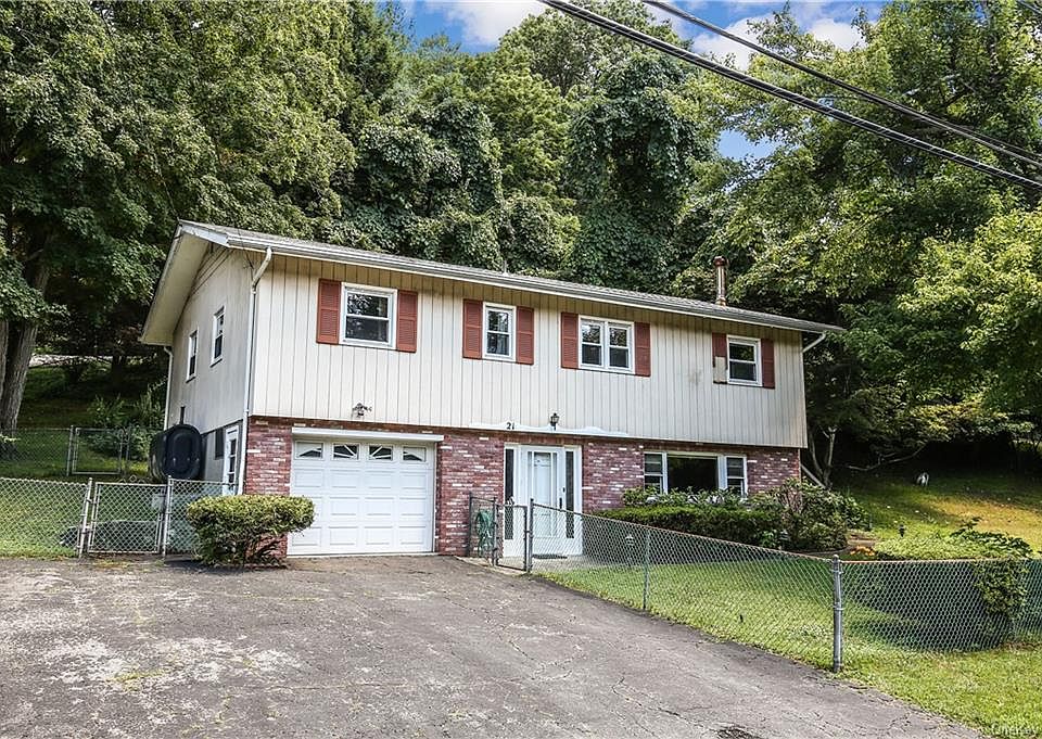 1st image of 21 Lakeview Dr