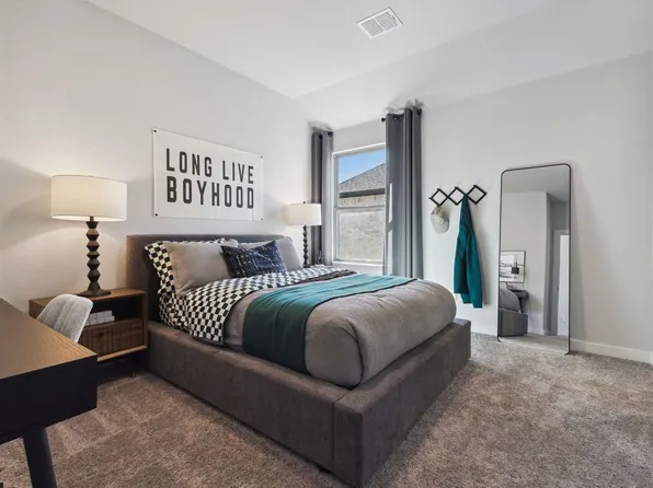 3803 McClellan Dr, Farmersville, TX 75442