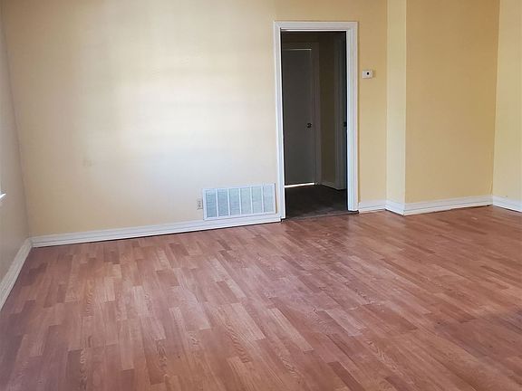 5th image of 1902 Runnels St
