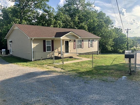 3rd image of 126 Fairfield Pike