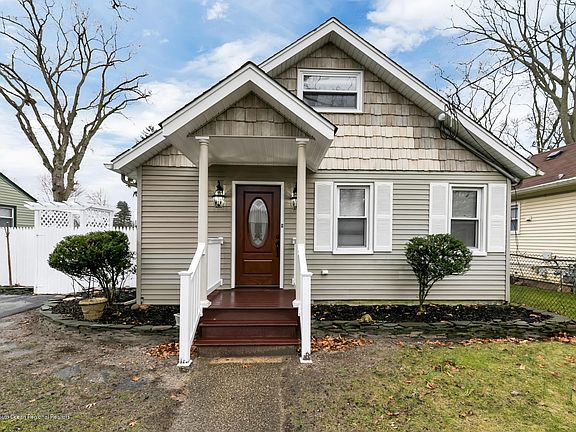 1807 S M St West Belmar NJ-large-003-8-1