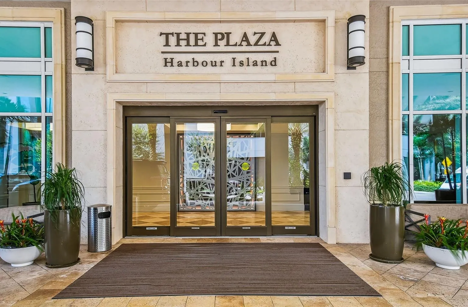 The Plaza at Harbour Island Condo — Photo 2