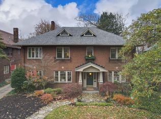 2854 E Overlook Rd, Cleveland Heights, OH 44118
