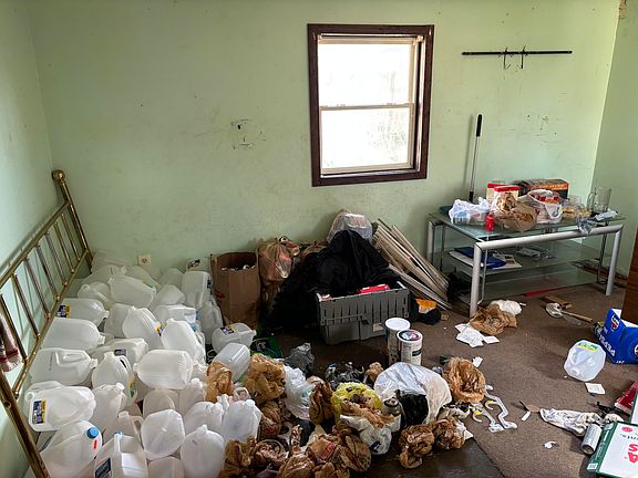 5th image of 2722 E 36th Ave