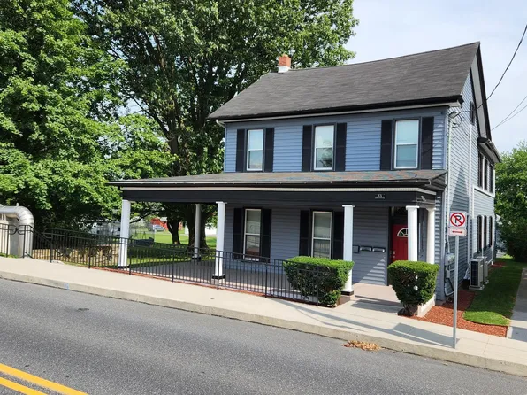 53 Marietta Ave, Mount Joy, PA 17552