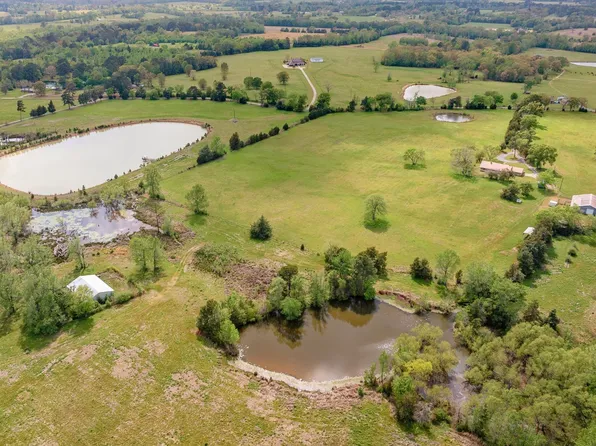 2012 County Road 4703, Troup, TX 75789