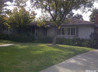 6912 S Land Park Dr, Sacramento, CA 95831