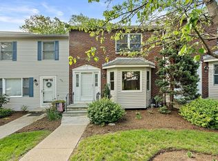 632 Washington St UNIT B4, Braintree, MA 02184