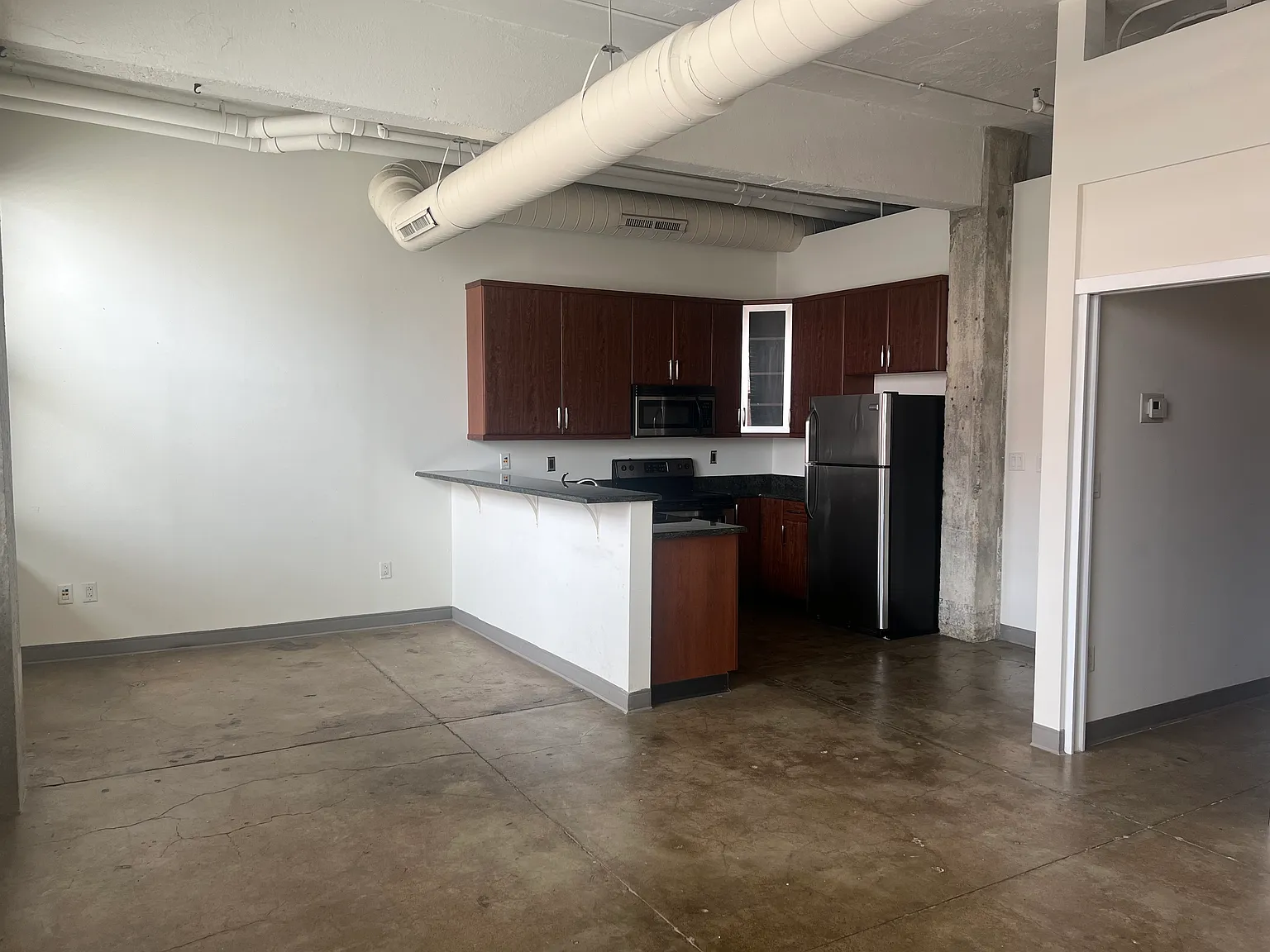 1 bed, 792 sqft, $1,375 — Photo 3