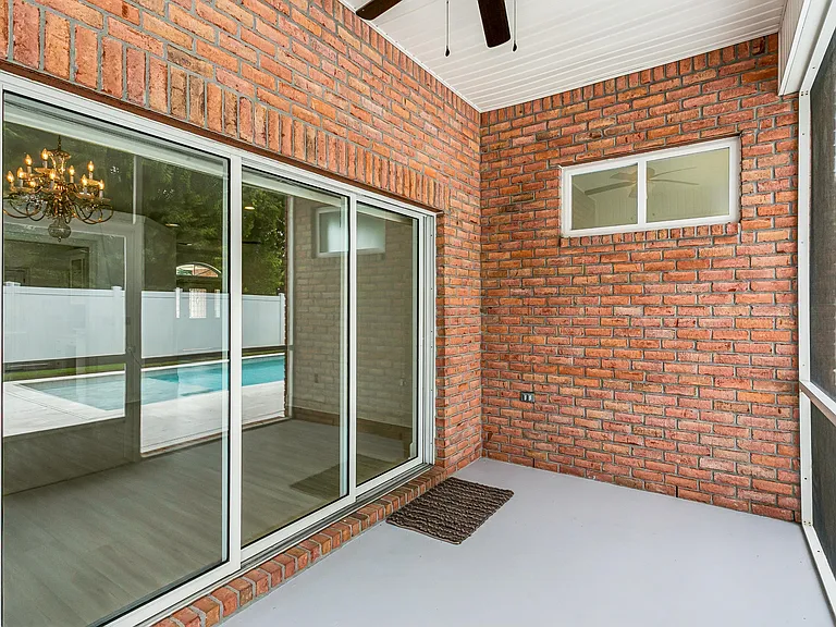 5930 Hermitage Dr — Photo 32