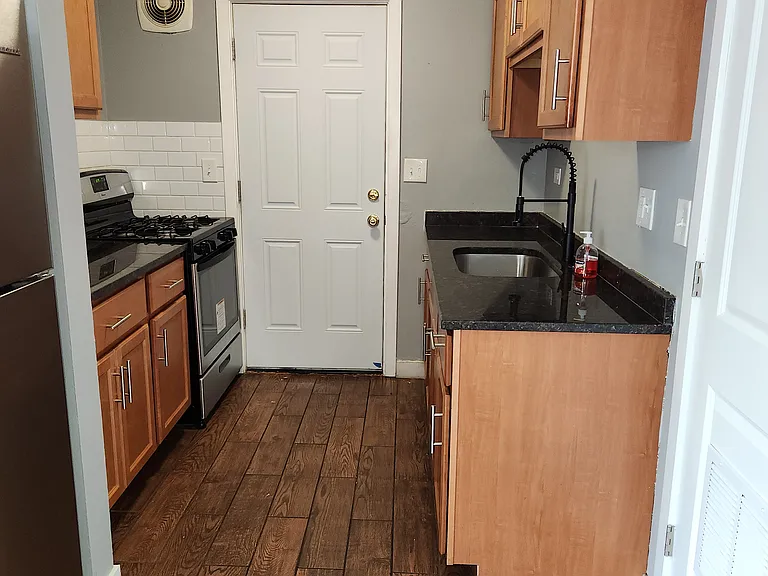1706 Saint Charles Rd #2C — Photo 7