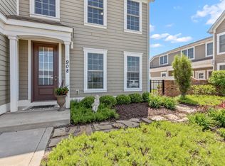 908 Haymarket Ct, Crown Point, IN 46307