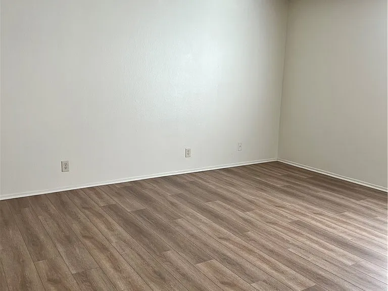 5195 Walnut St #4 — Photo 12
