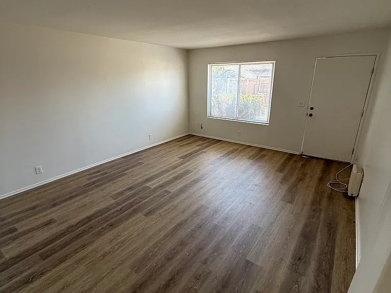 10342 Lehigh Ave #10342 — Photo 2