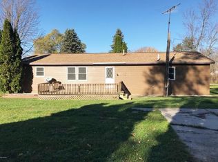 1680 Squires Rd, Ravenna, MI 49451