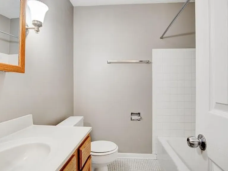 500 S 37th St #207 — Photo 14