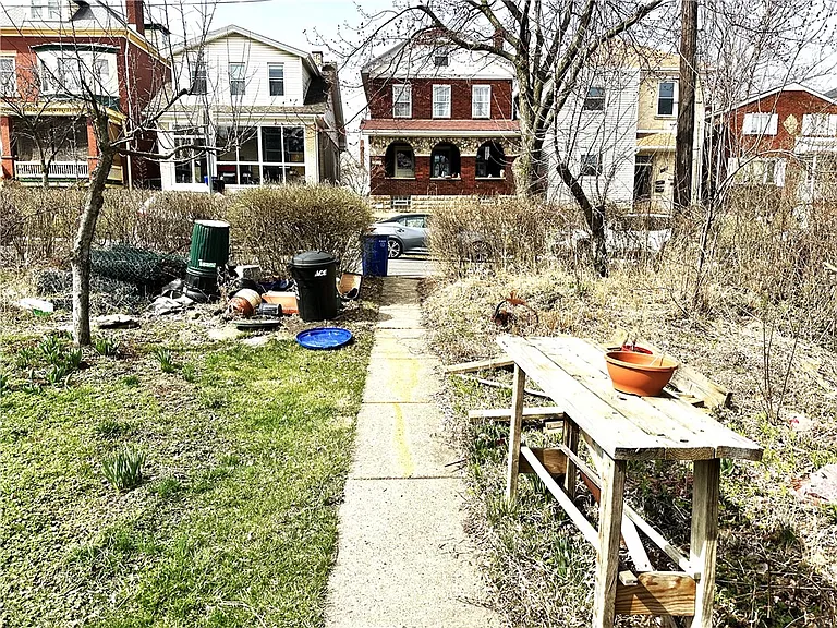 1317 Beechview Ave — Photo 3