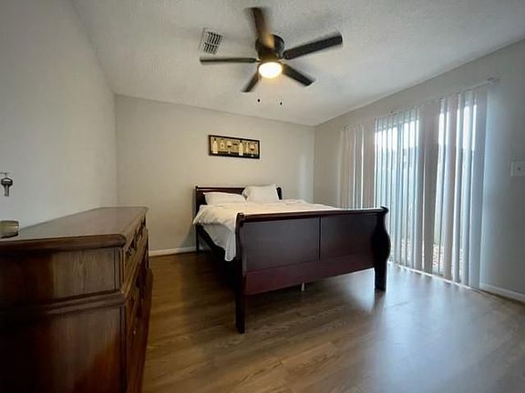 5th image of 6247 Briar Glade Dr