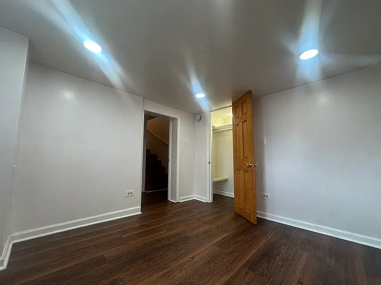 5719 W Giddings St — Photo 17