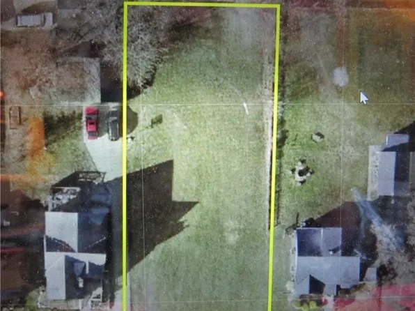 647 Park Ave, Amherst, OH 44001