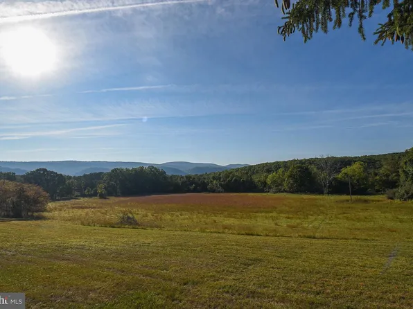 Laredo Dr, Keyser, WV 26726