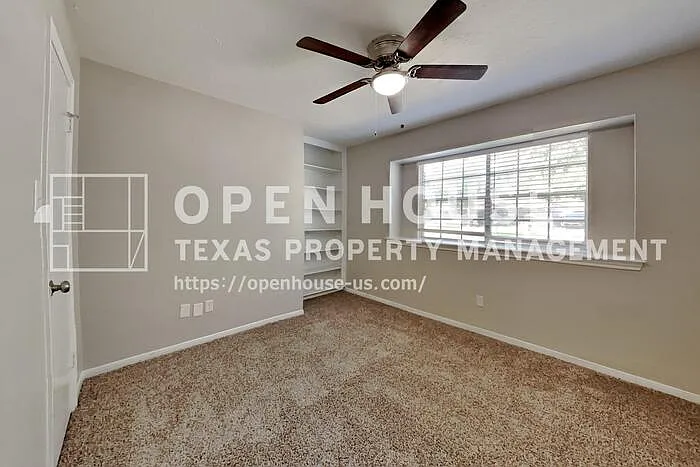 1954 Round Spring Dr — Photo 16