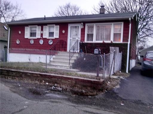 2nd image of 245 Garfield Ave