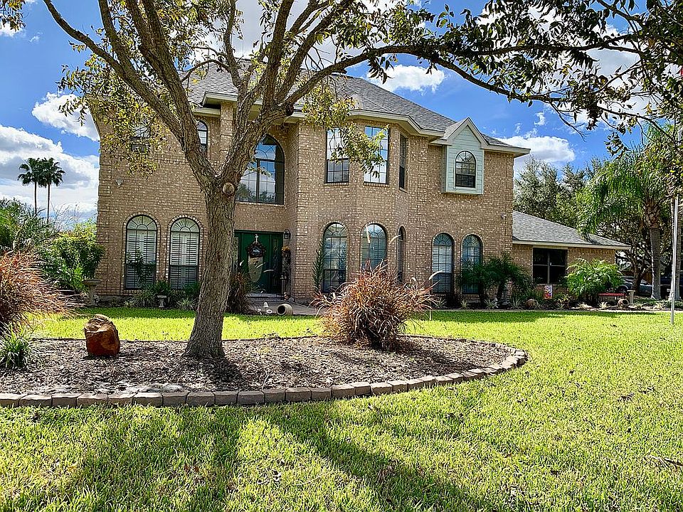 1st image of 141 S Nueces Park Ln