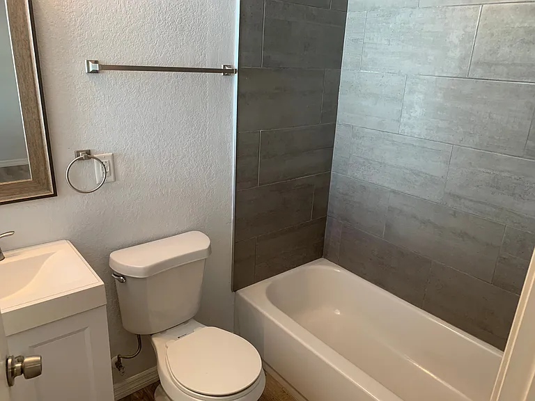 2334 3rd Ave S #3 — Photo 7