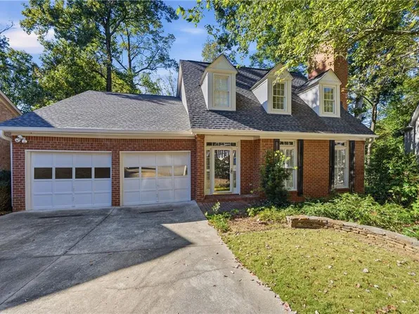 3824 Ashford Knls NE, Atlanta, GA 30319