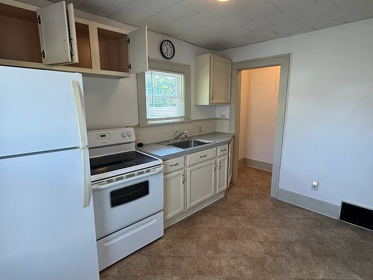 1510 Kinyon St #2 — Photo 4