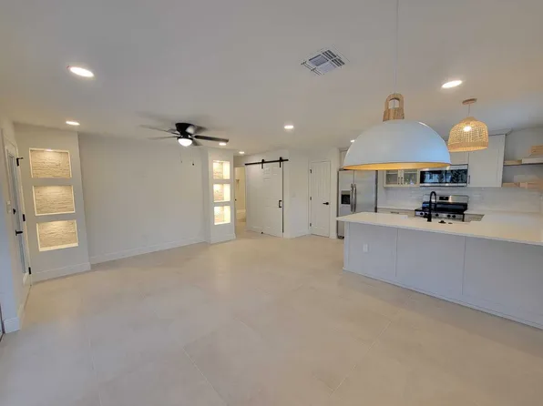 1400 N Osceola Ave, Clearwater, FL 33755