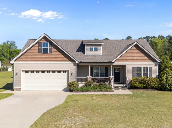 196 Watersedge Ln, Smithfield, NC 27577