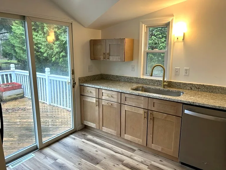 225 River Meadow Dr — Photo 13