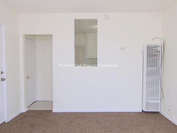 3 Front Room View 2_05132019