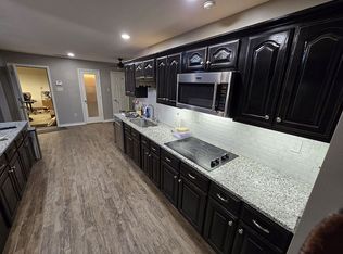 8025 Norwich Dr, Cordova, TN 38018