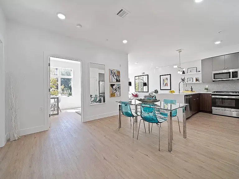 274 Duncan Ave #2 — Photo 6